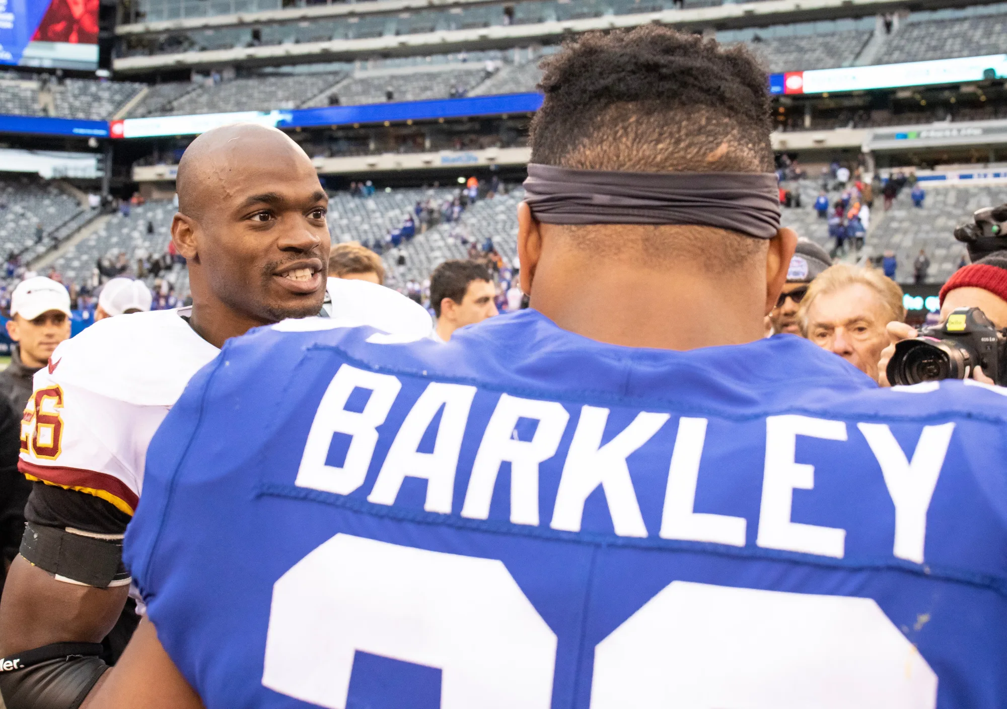 Saquon Barkley Suffered A Stinger On The First Play Of Eagles-Titans Game Sunday